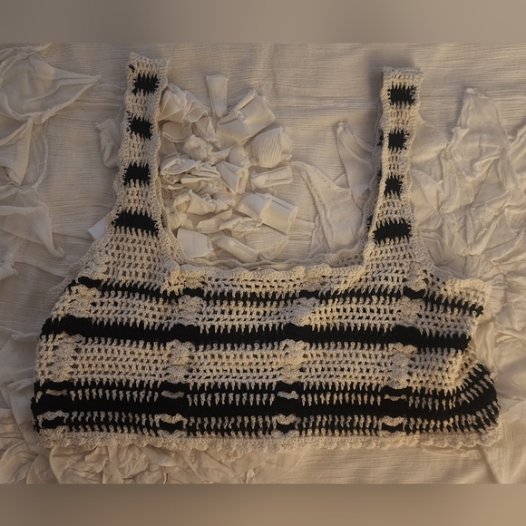 EUC Free People Free-East Crochet Crop Top Only - Picture 2 of 3